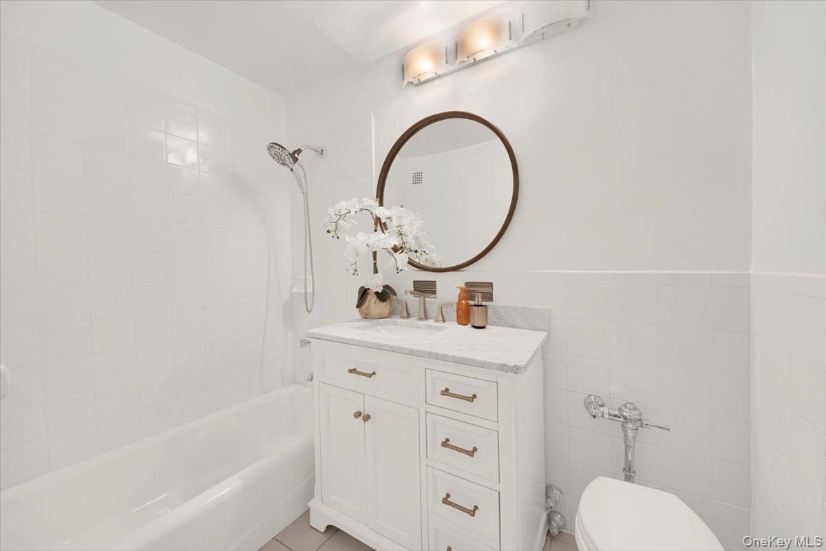 1 Balint Drive 366 Yonkers Yonkers, NY 10710