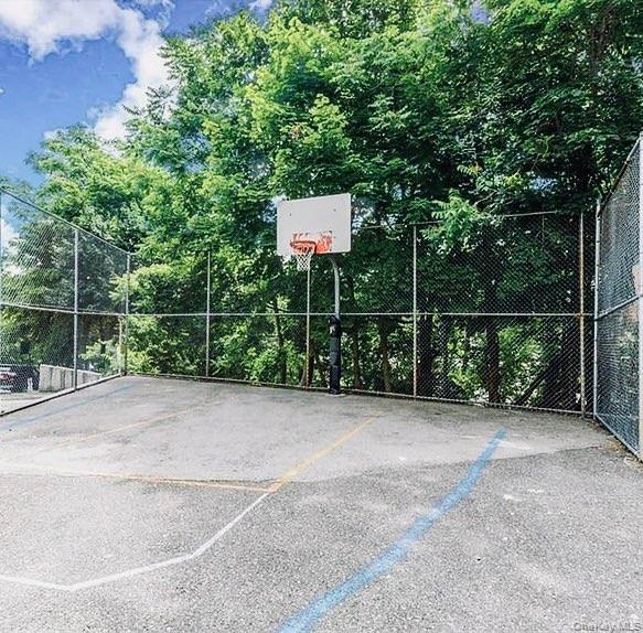 1 Balint Drive 366 Yonkers Yonkers, NY 10710