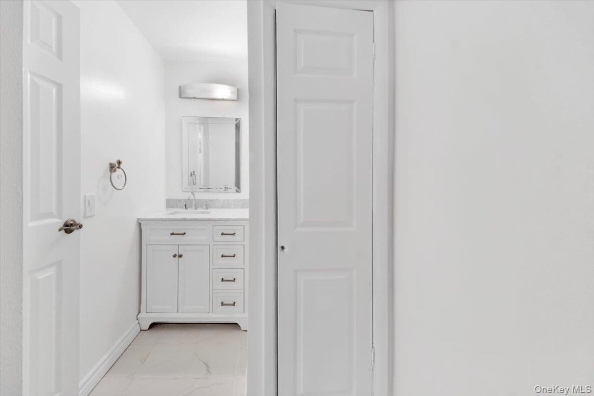 1 Balint Drive 366 Yonkers Yonkers, NY 10710