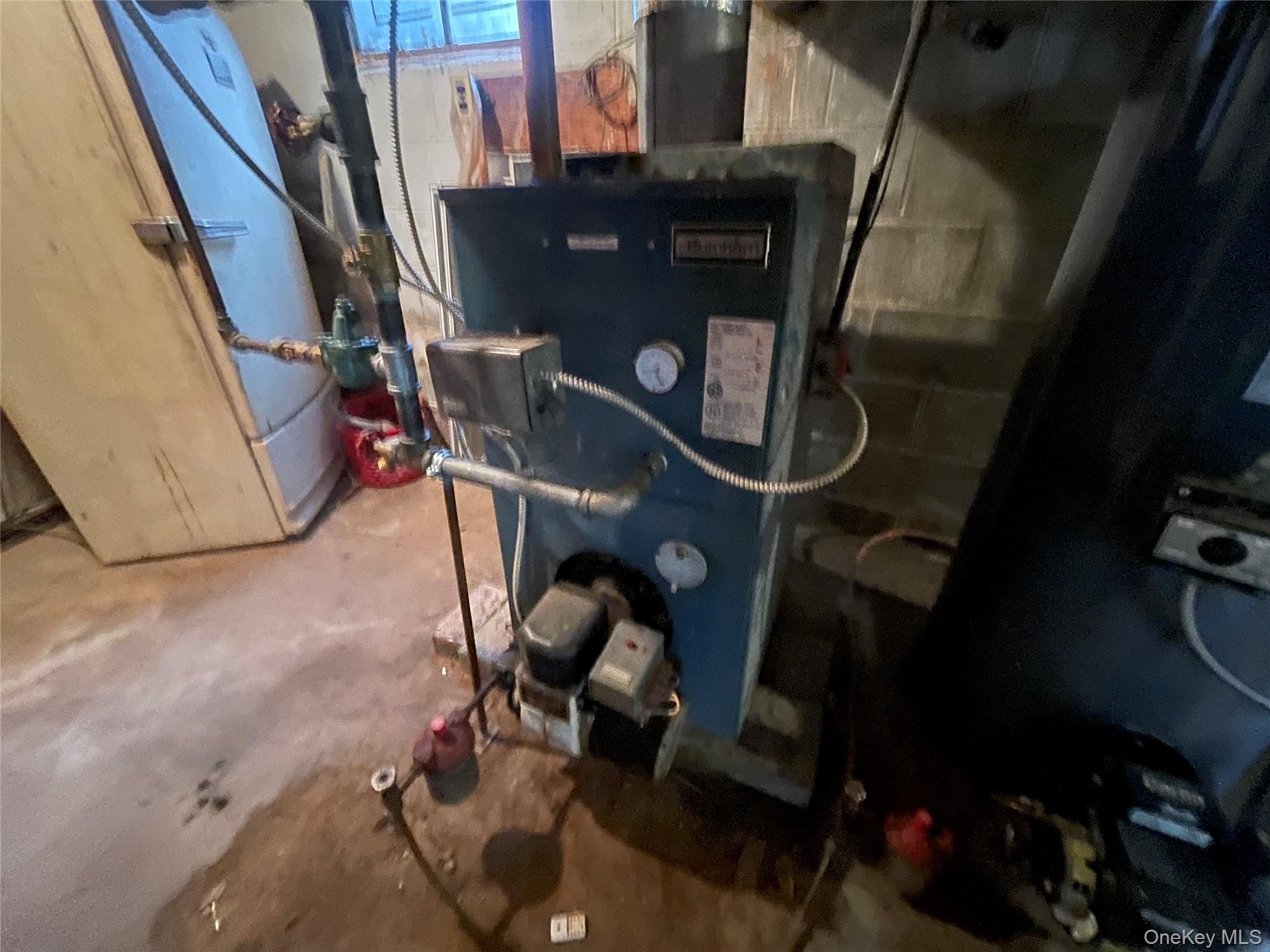 30 Oakcrest Avenue Middle Island Middle Island, NY 11953