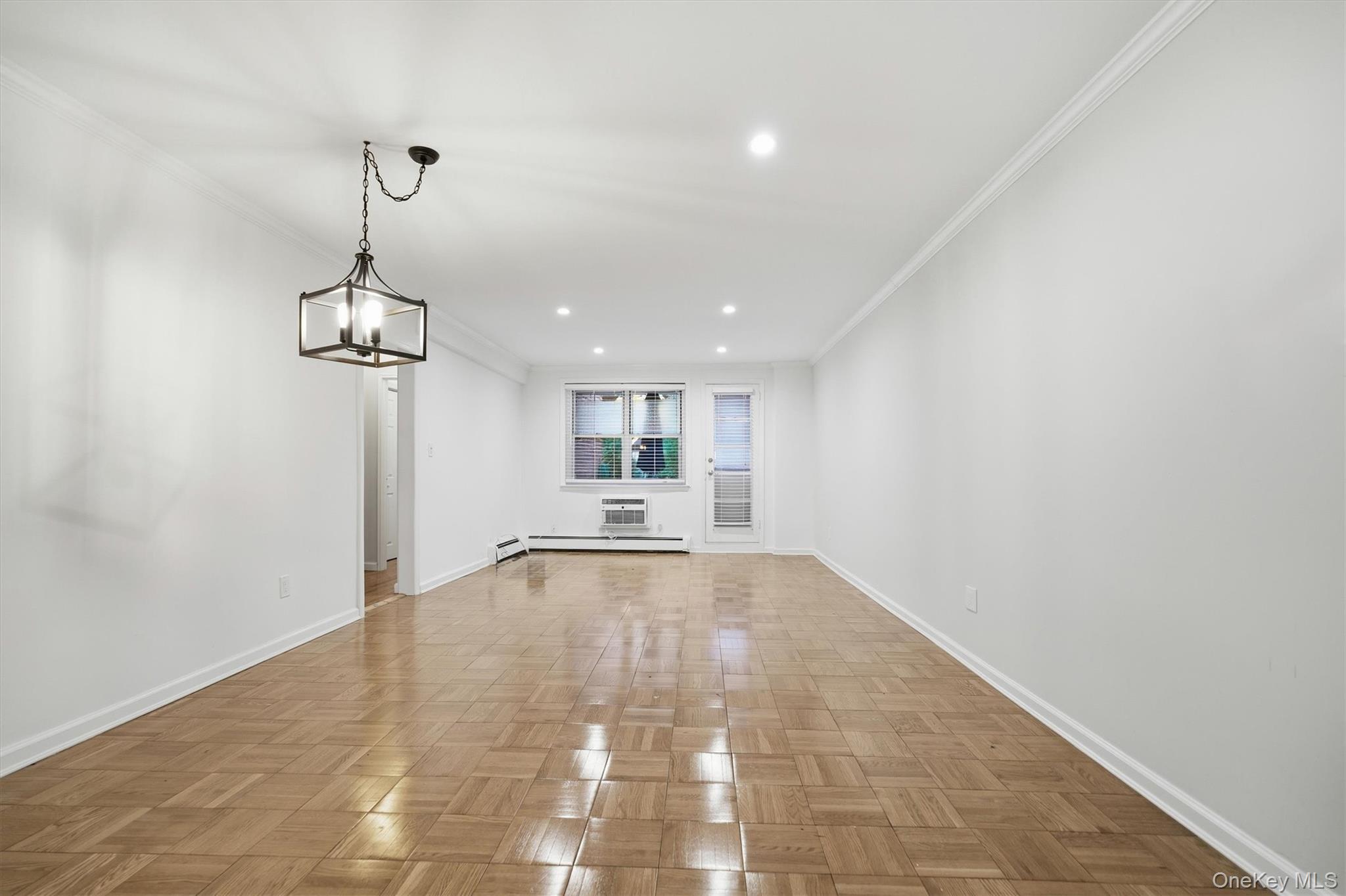 25 Chapel Place 1-B Great Neck Great Neck, NY 11021