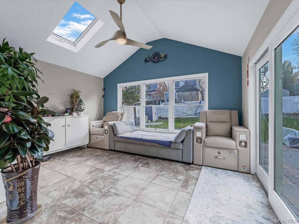 217-32 Corbett Road Bayside Bayside, NY 11361