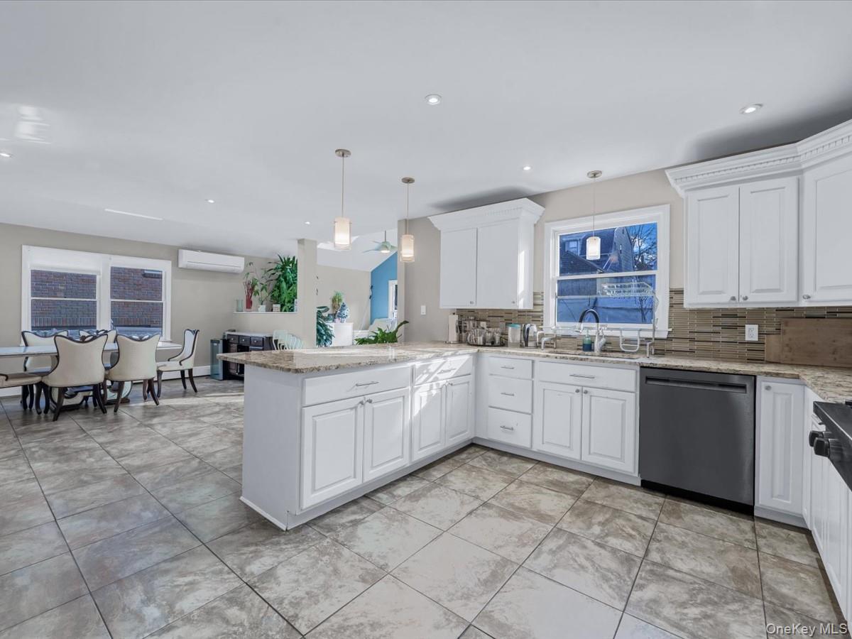 217-32 Corbett Road Bayside Bayside, NY 11361