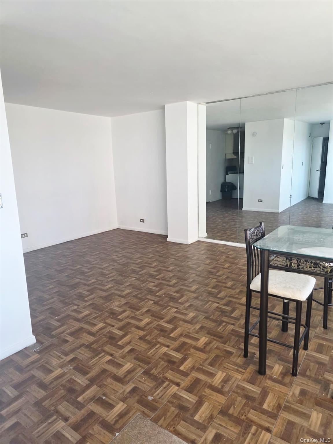 16420 Highland Avenue 2-V Jamaica Hills Jamaica Hills, NY 11432