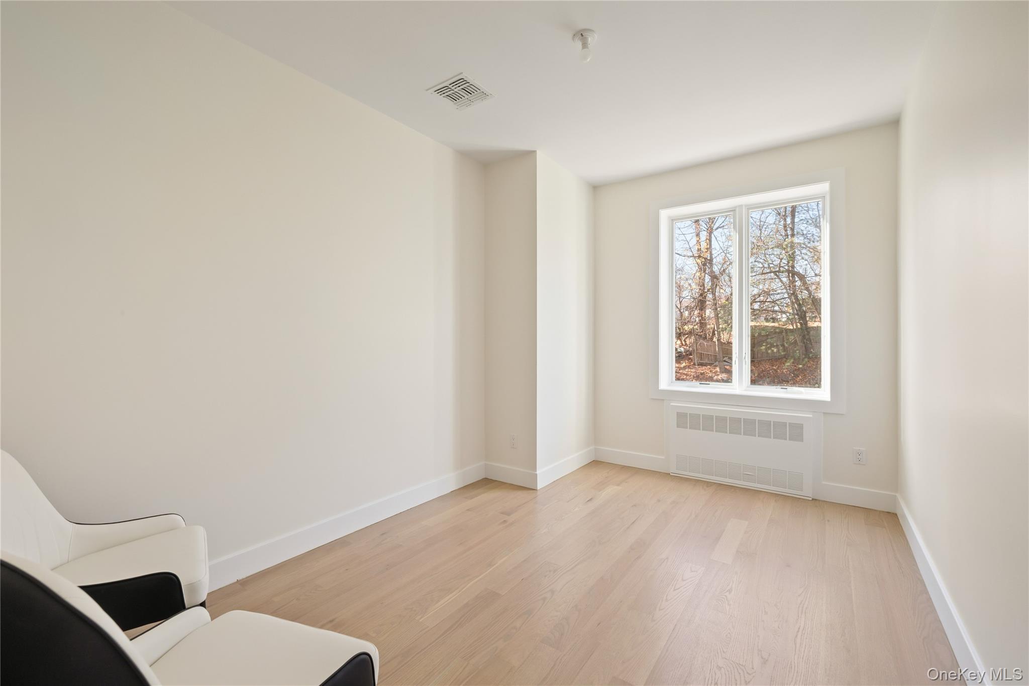 5 Valley Way 320 Out of NYC Spring Valley, NY 10977