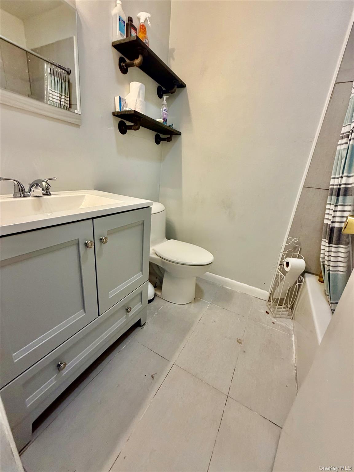 26 Cooper Road 312 Out of NYC Poughkeepsie, NY 12603