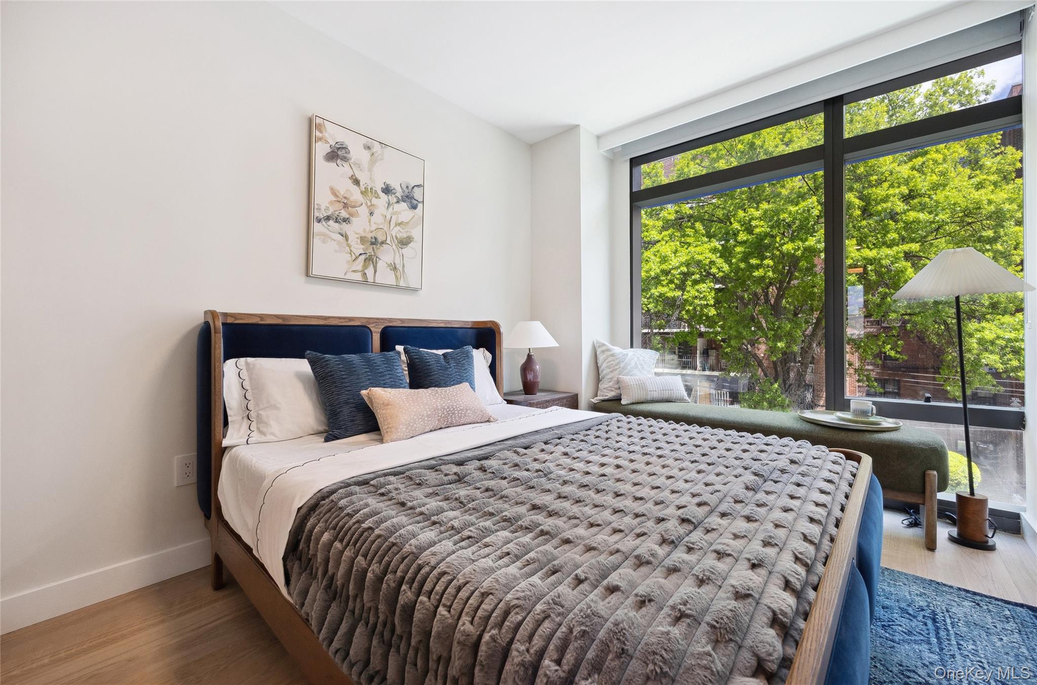 38-20 Parsons Boulevard 606 Flushing Flushing, NY 11354