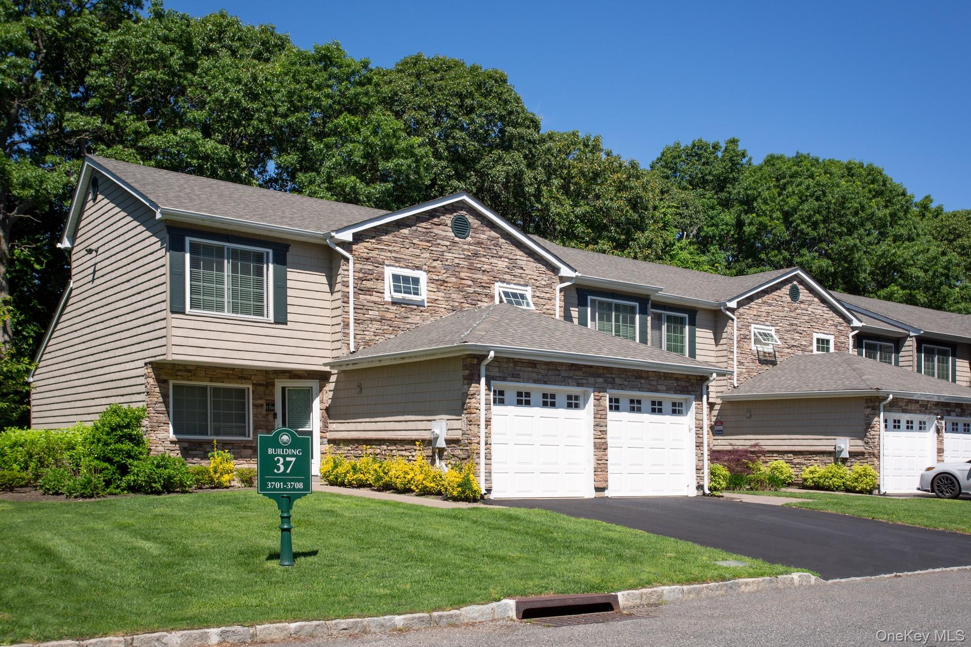 5000 Townhouse Drive 3102 Coram Coram, NY 11727