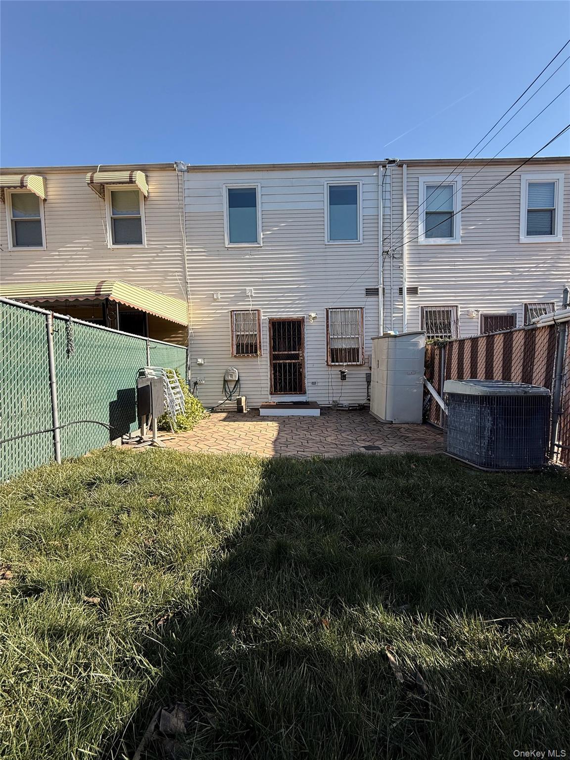 406 Hinsdale Street Brooklyn, NY 11207