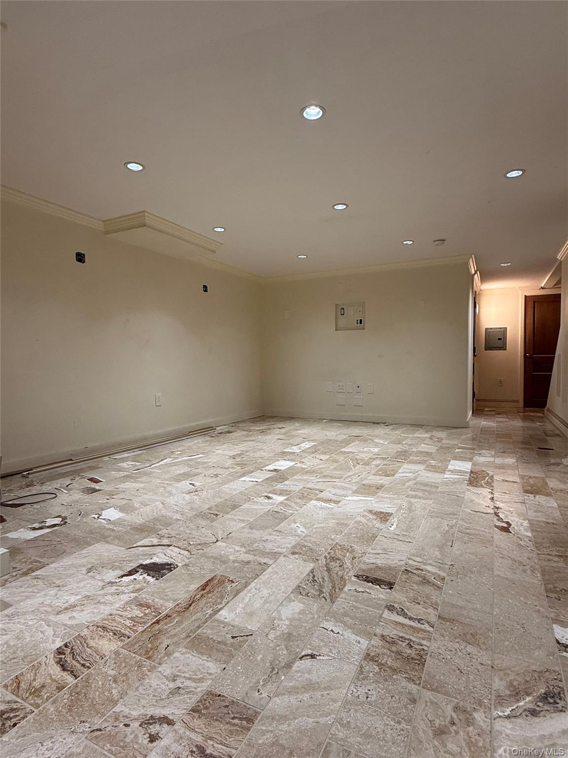 406 Hinsdale Street Brooklyn, NY 11207