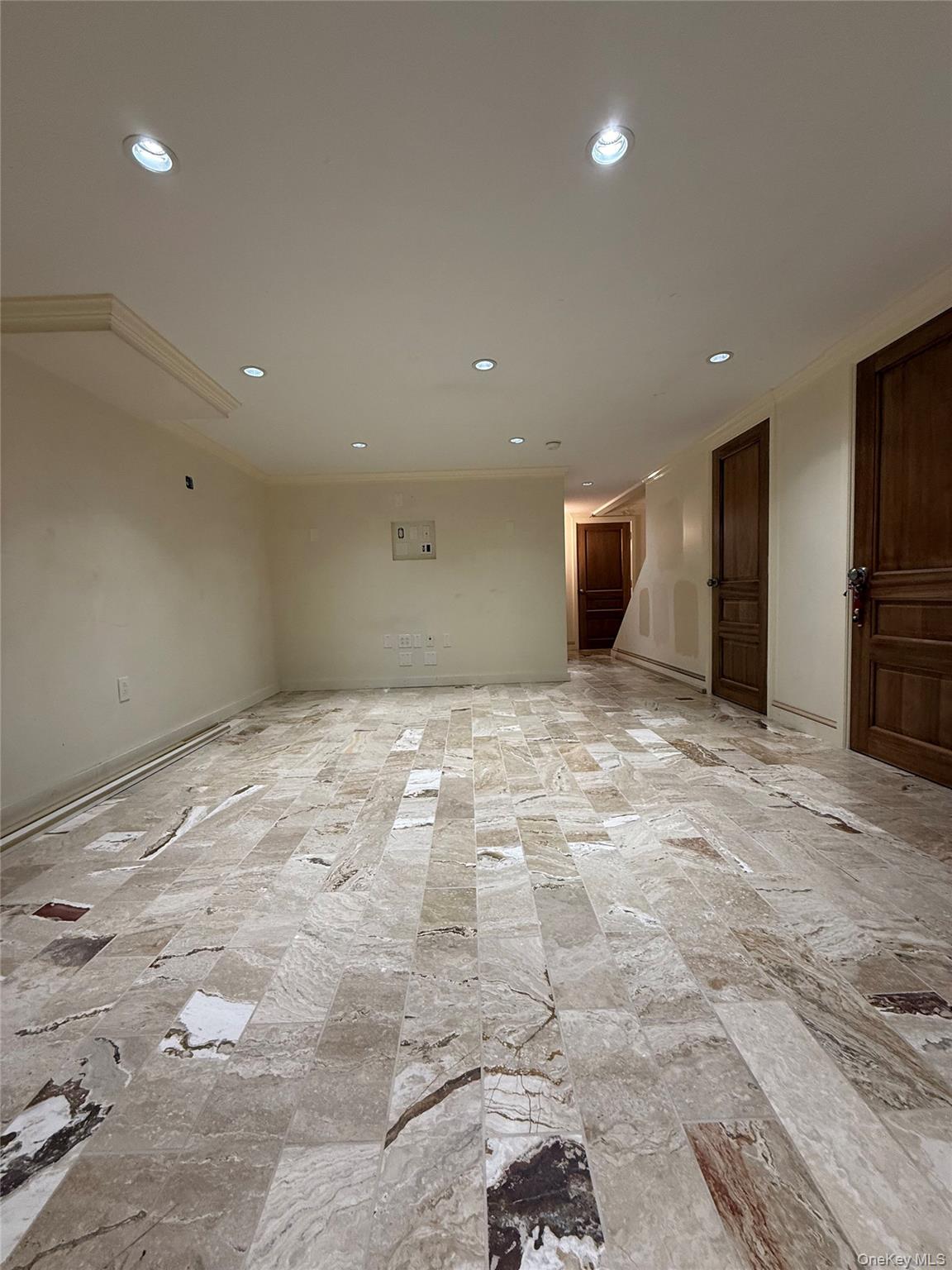 406 Hinsdale Street Brooklyn, NY 11207