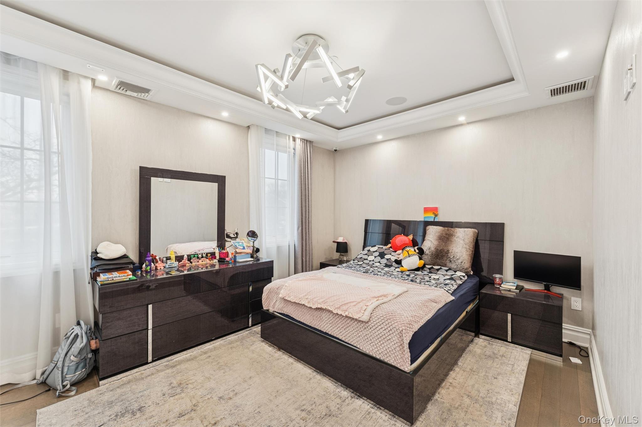 81-05 139th Street Briarwood Briarwood, NY 11435