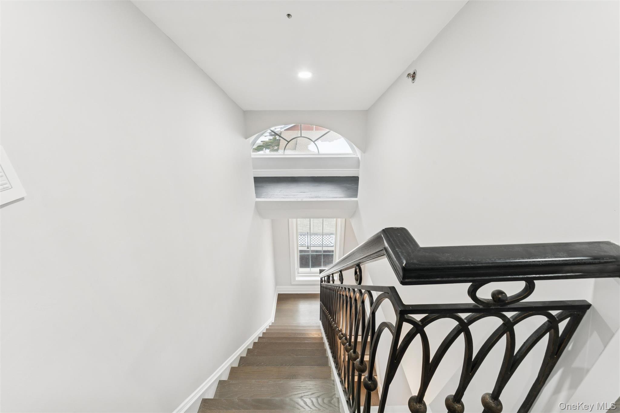 81-05 139th Street Briarwood Briarwood, NY 11435