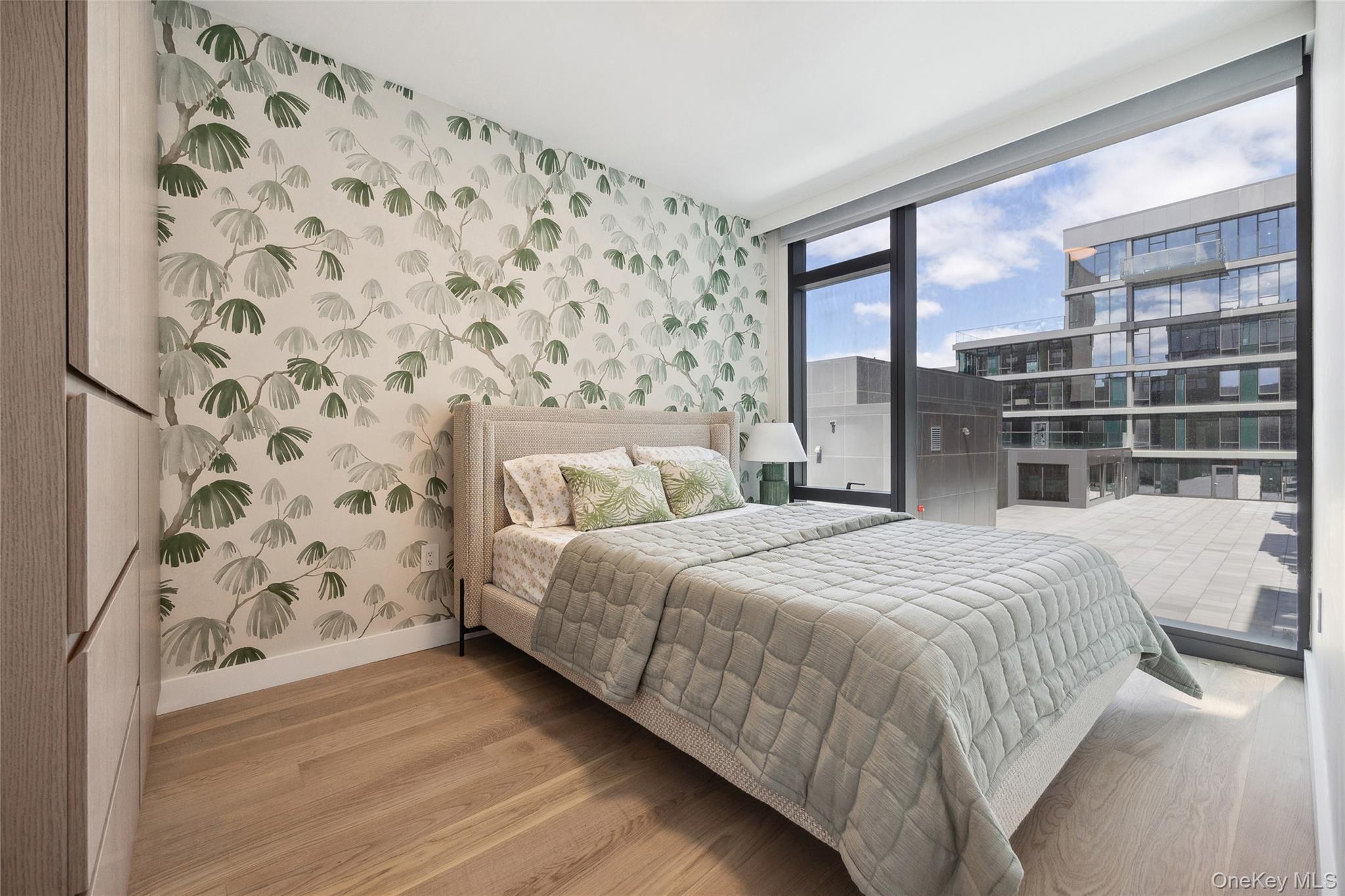 38-20 Parsons Boulevard 614 Flushing Flushing, NY 11354