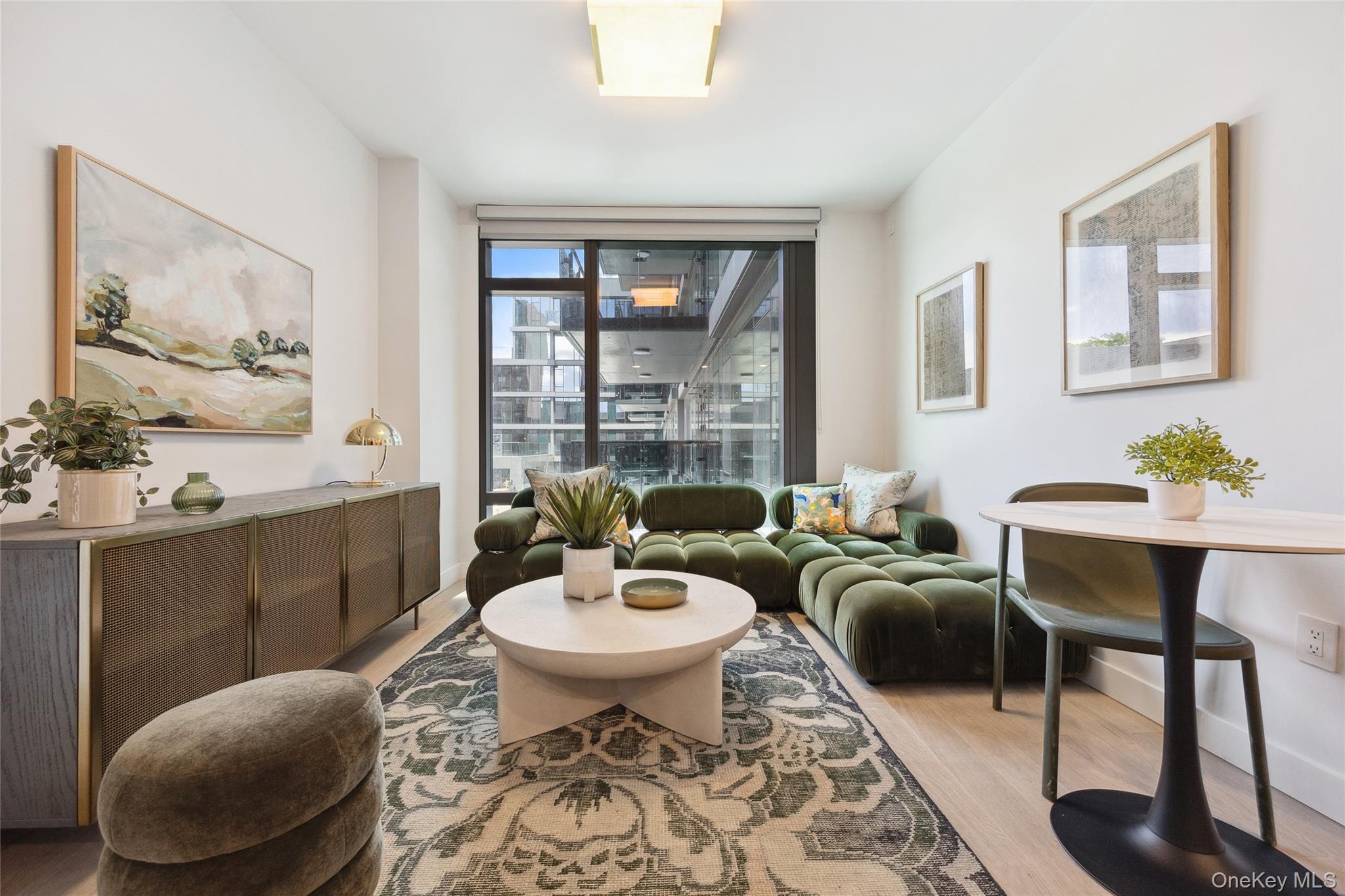 38-20 Parsons Boulevard 614 Flushing Flushing, NY 11354