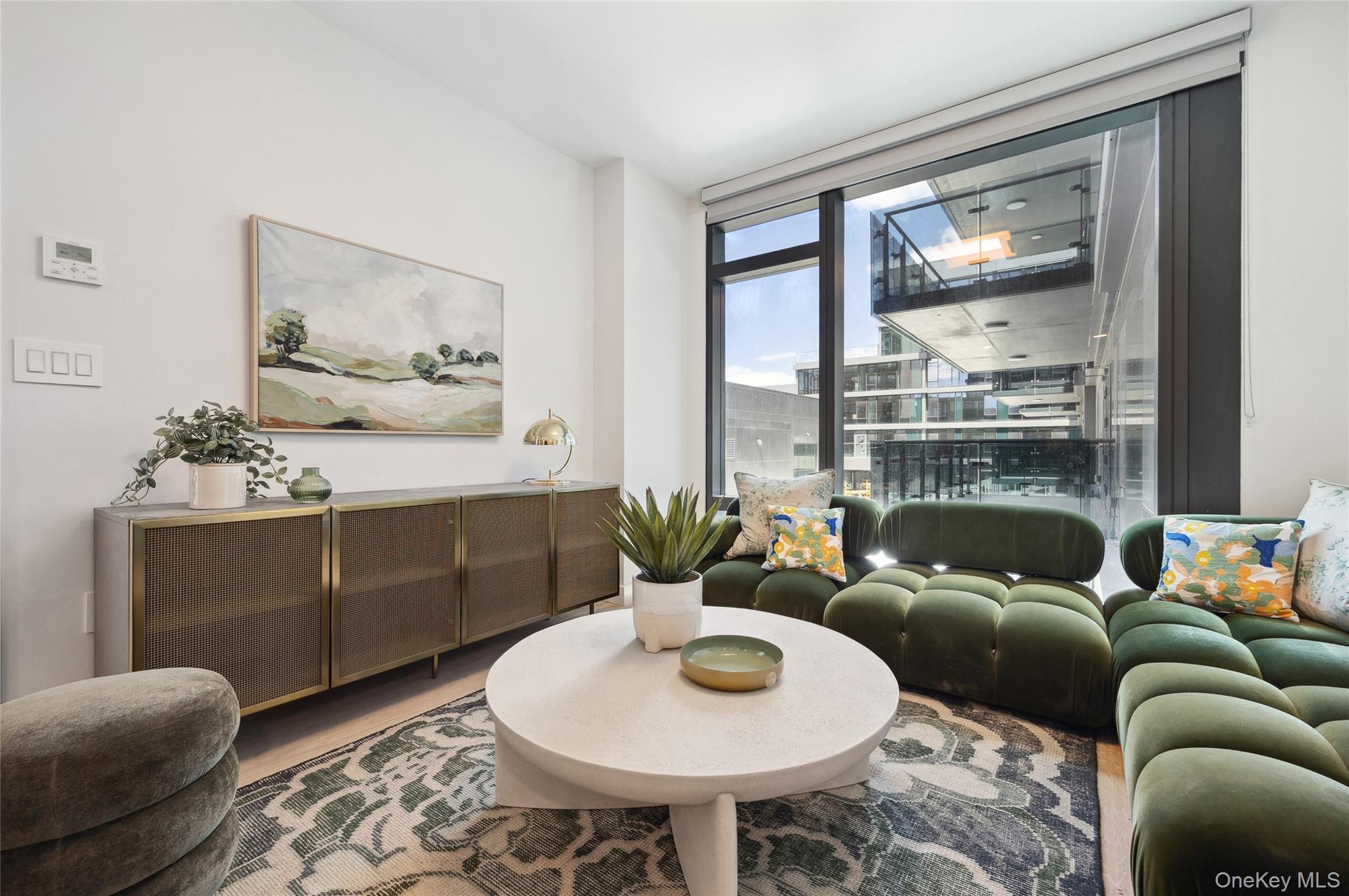 38-20 Parsons Boulevard 614 Flushing Flushing, NY 11354