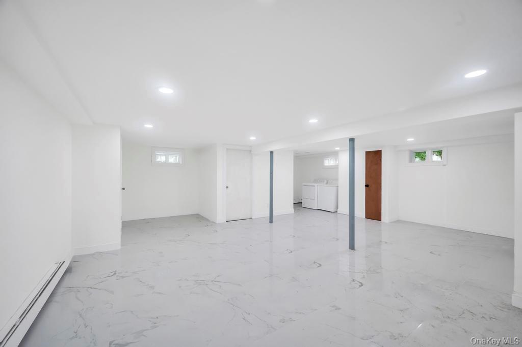 33 Eastfield Lane Melville Melville, NY 11747