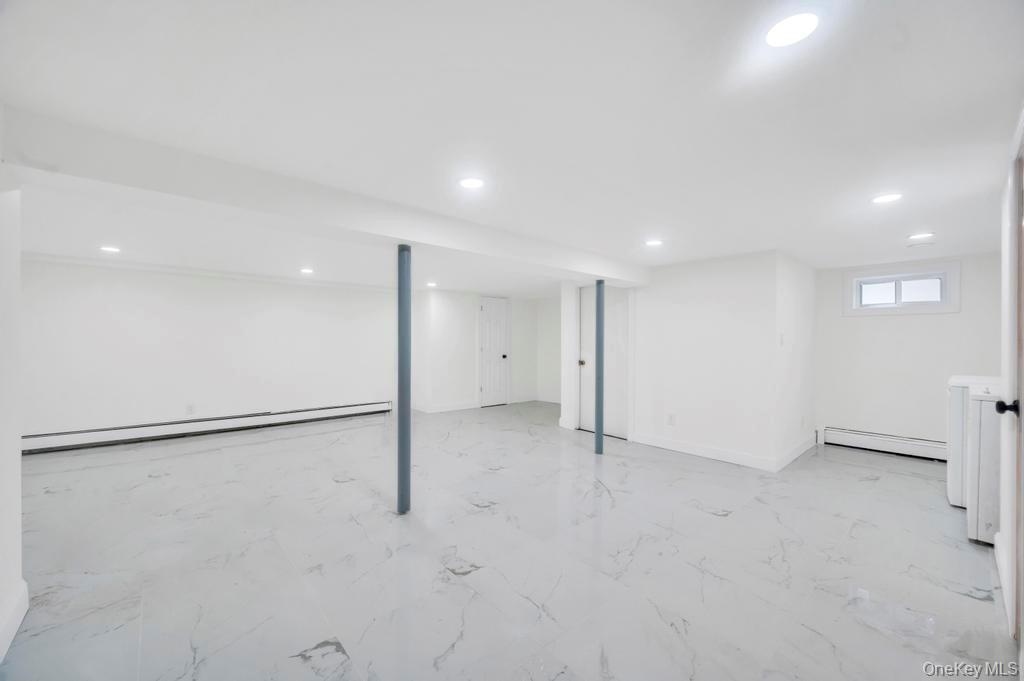 33 Eastfield Lane Melville Melville, NY 11747