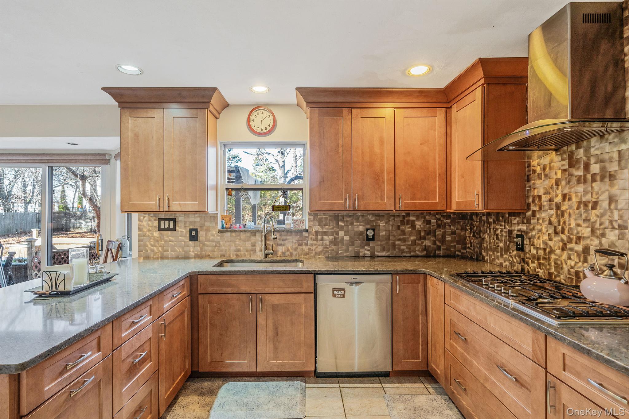 9 Minto Court Centereach Centereach, NY 11720