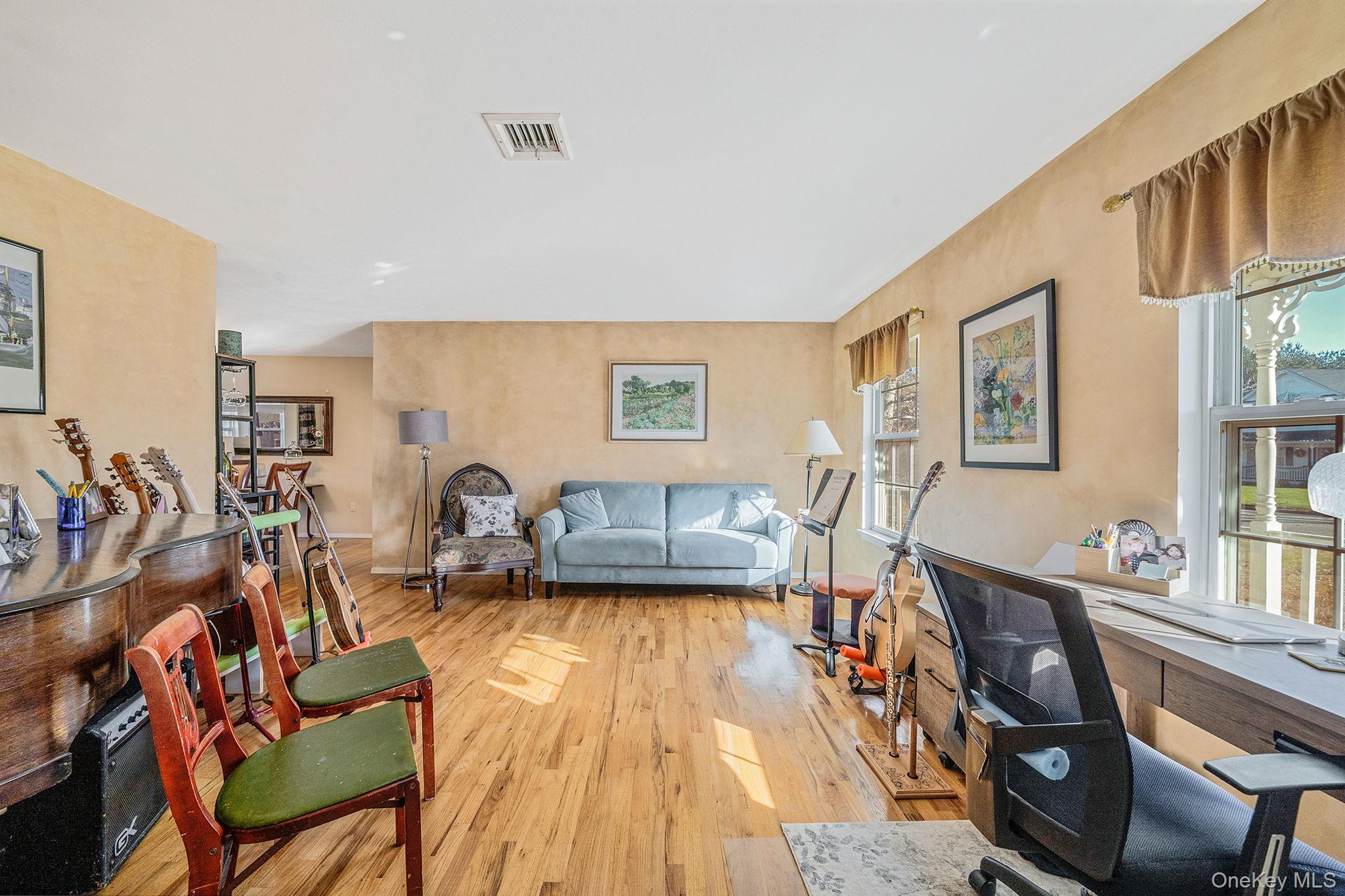 9 Minto Court Centereach Centereach, NY 11720