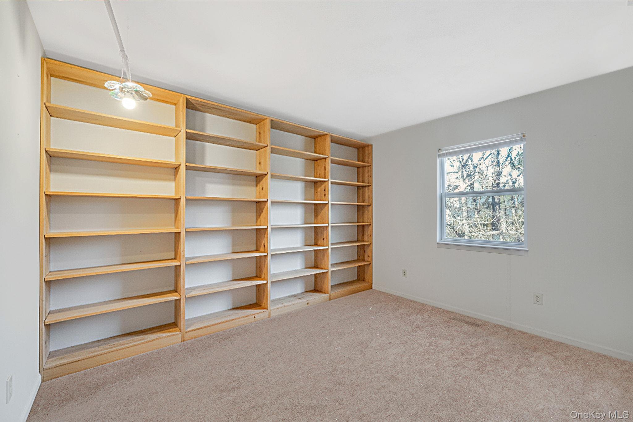 9 Minto Court Centereach Centereach, NY 11720