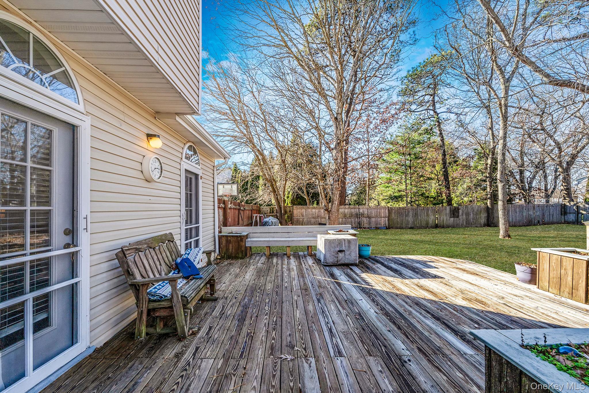 9 Minto Court Centereach Centereach, NY 11720