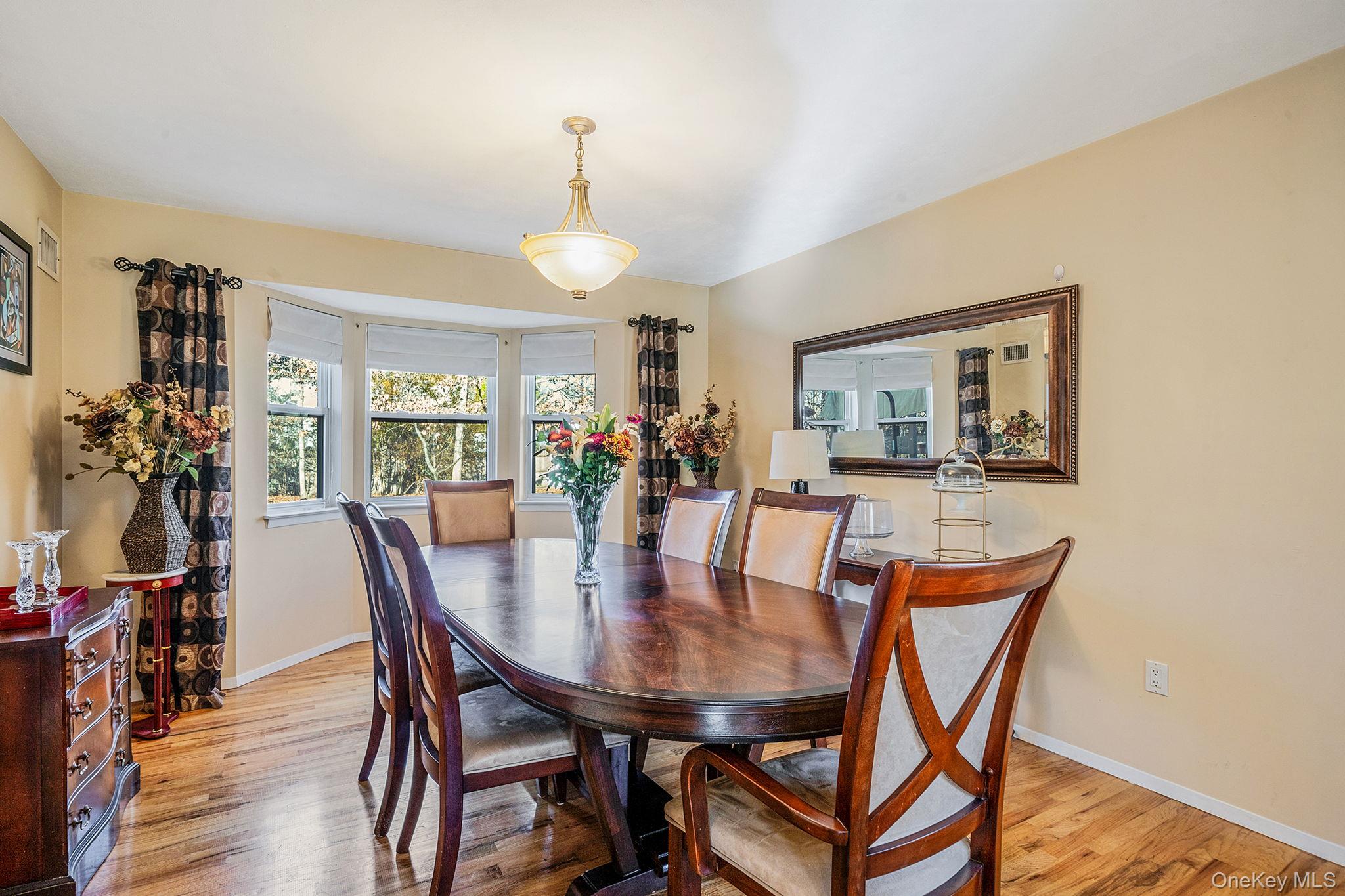 9 Minto Court Centereach Centereach, NY 11720