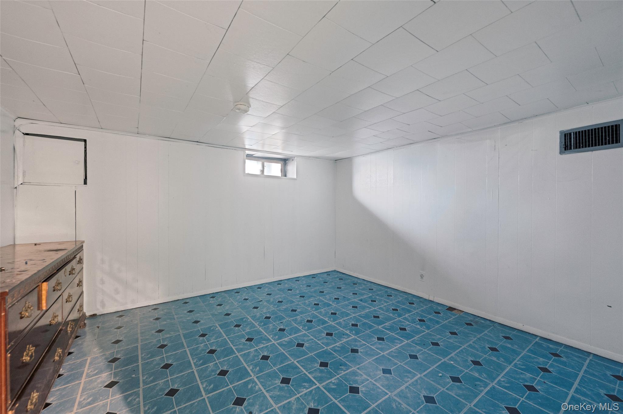 3 Poplar Road Amityville Amityville, NY 11701