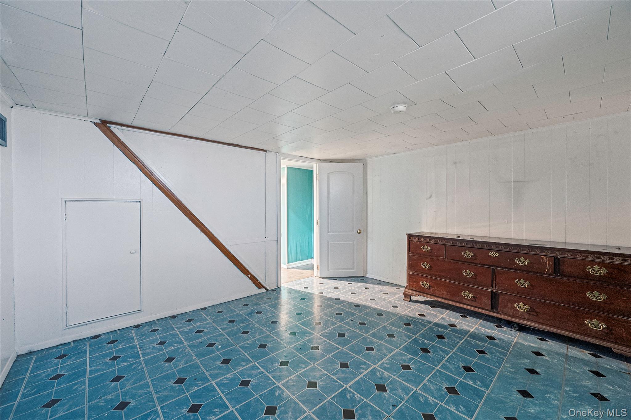 3 Poplar Road Amityville Amityville, NY 11701