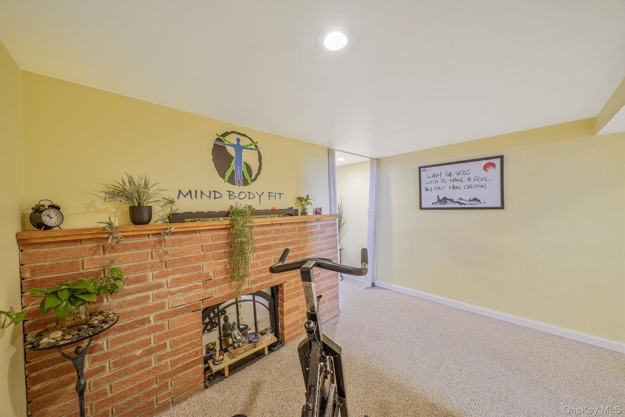 15 Penn Drive Smithtown Smithtown, NY 11787