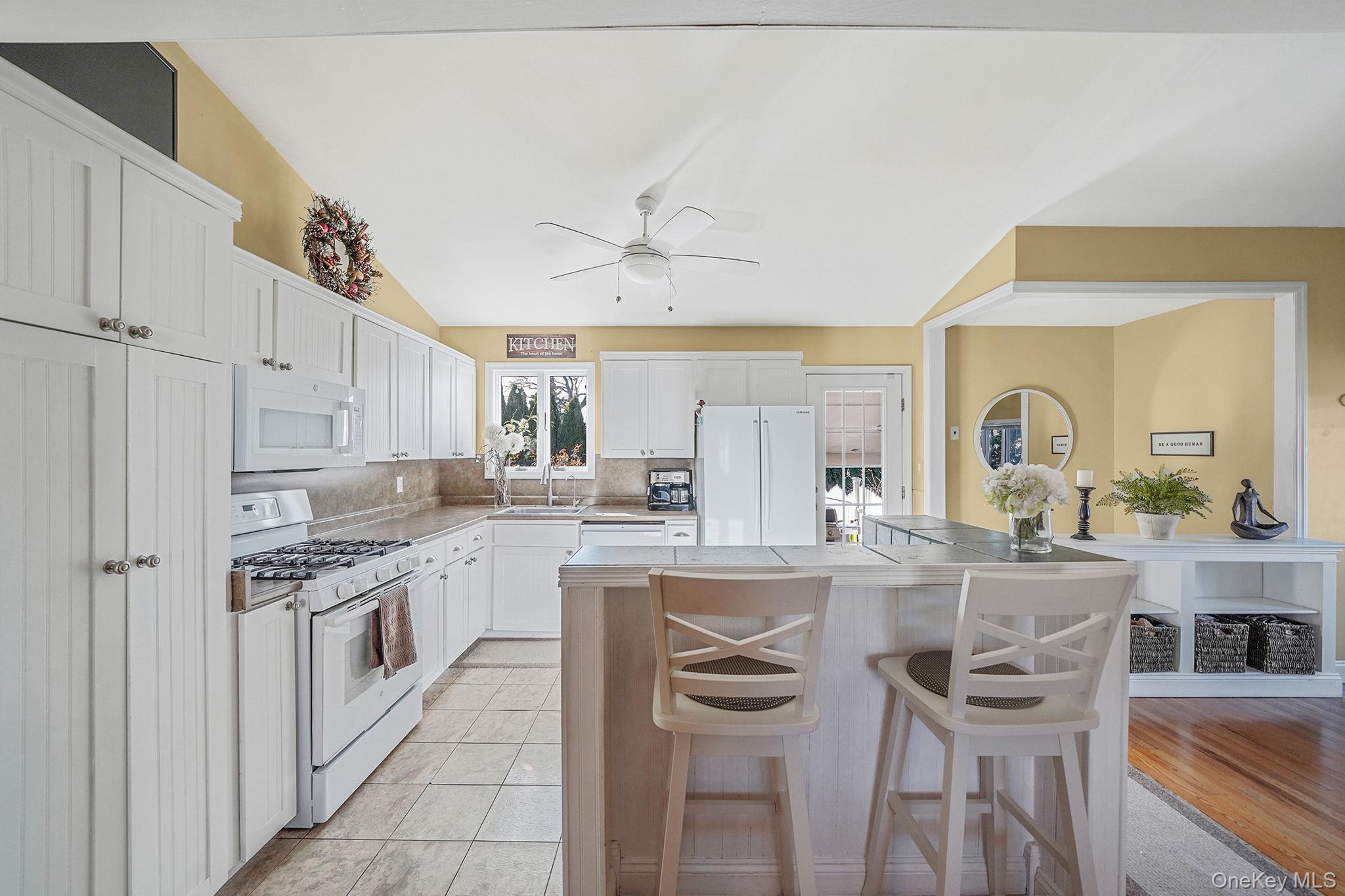 15 Penn Drive Smithtown Smithtown, NY 11787