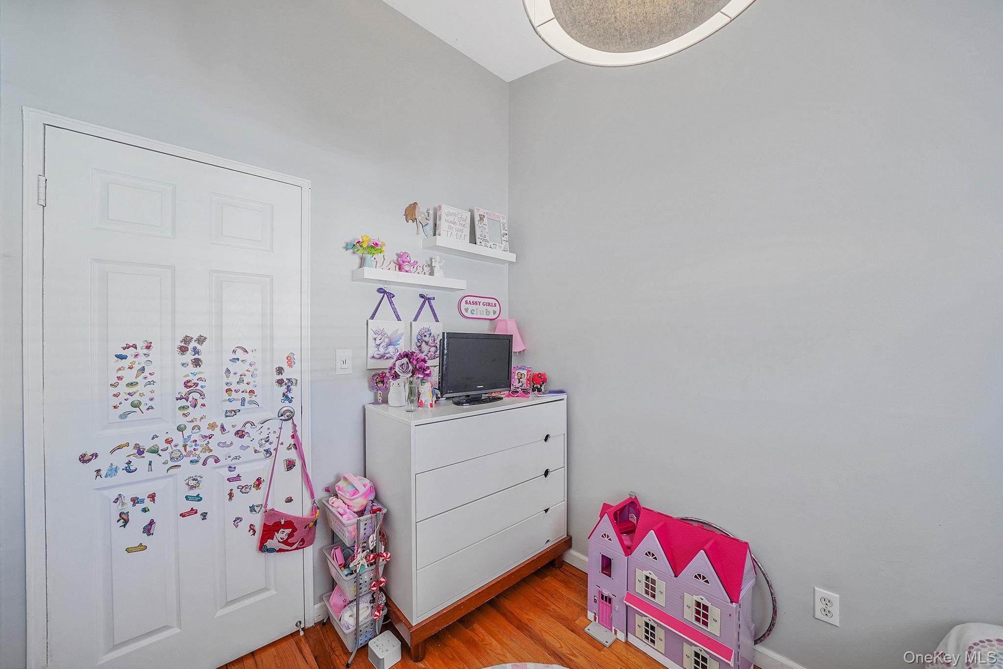 15 Penn Drive Smithtown Smithtown, NY 11787