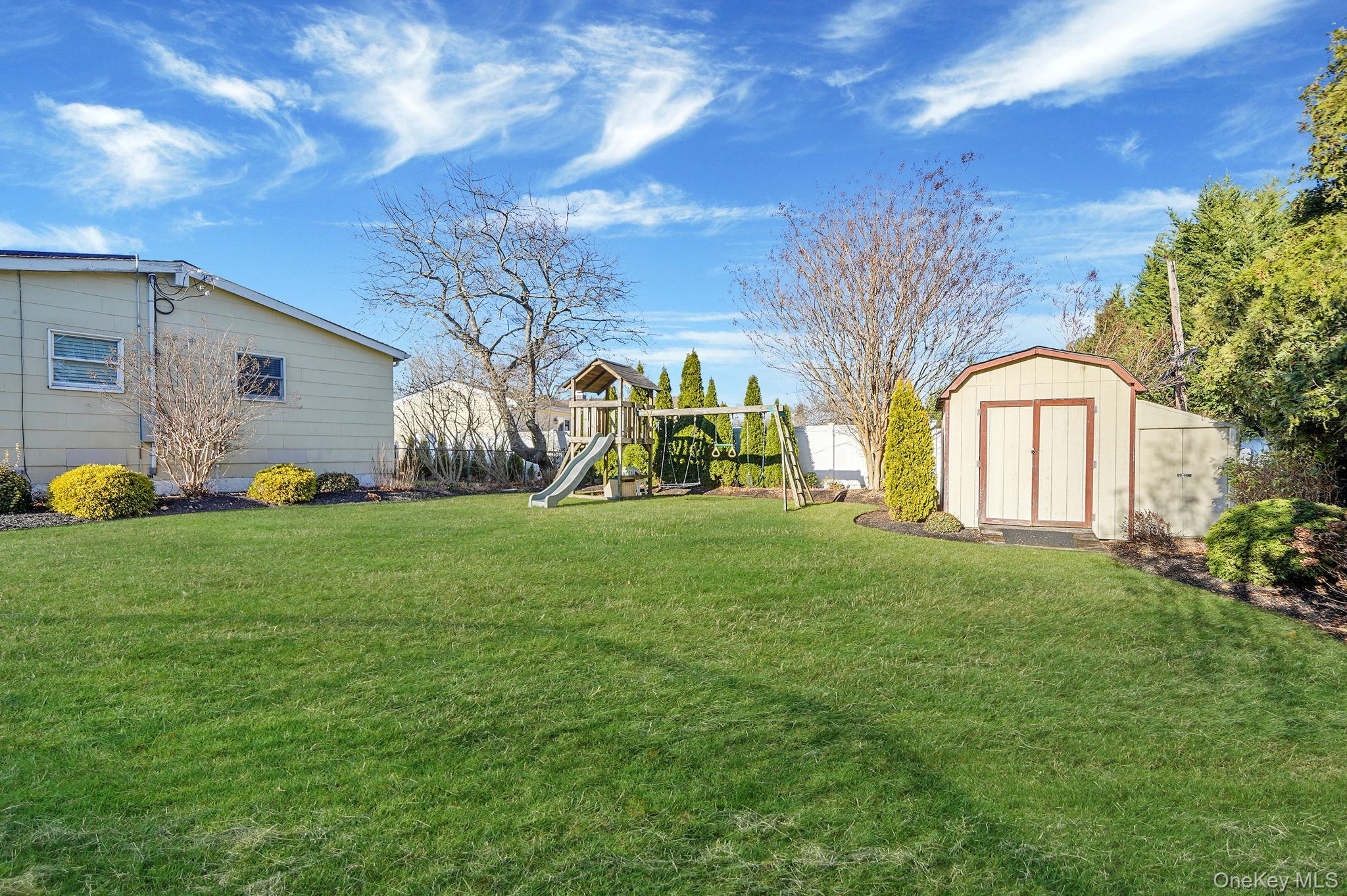 15 Penn Drive Smithtown Smithtown, NY 11787