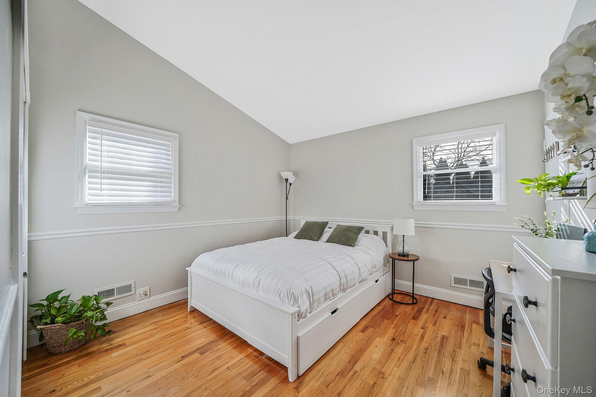 15 Penn Drive Smithtown Smithtown, NY 11787