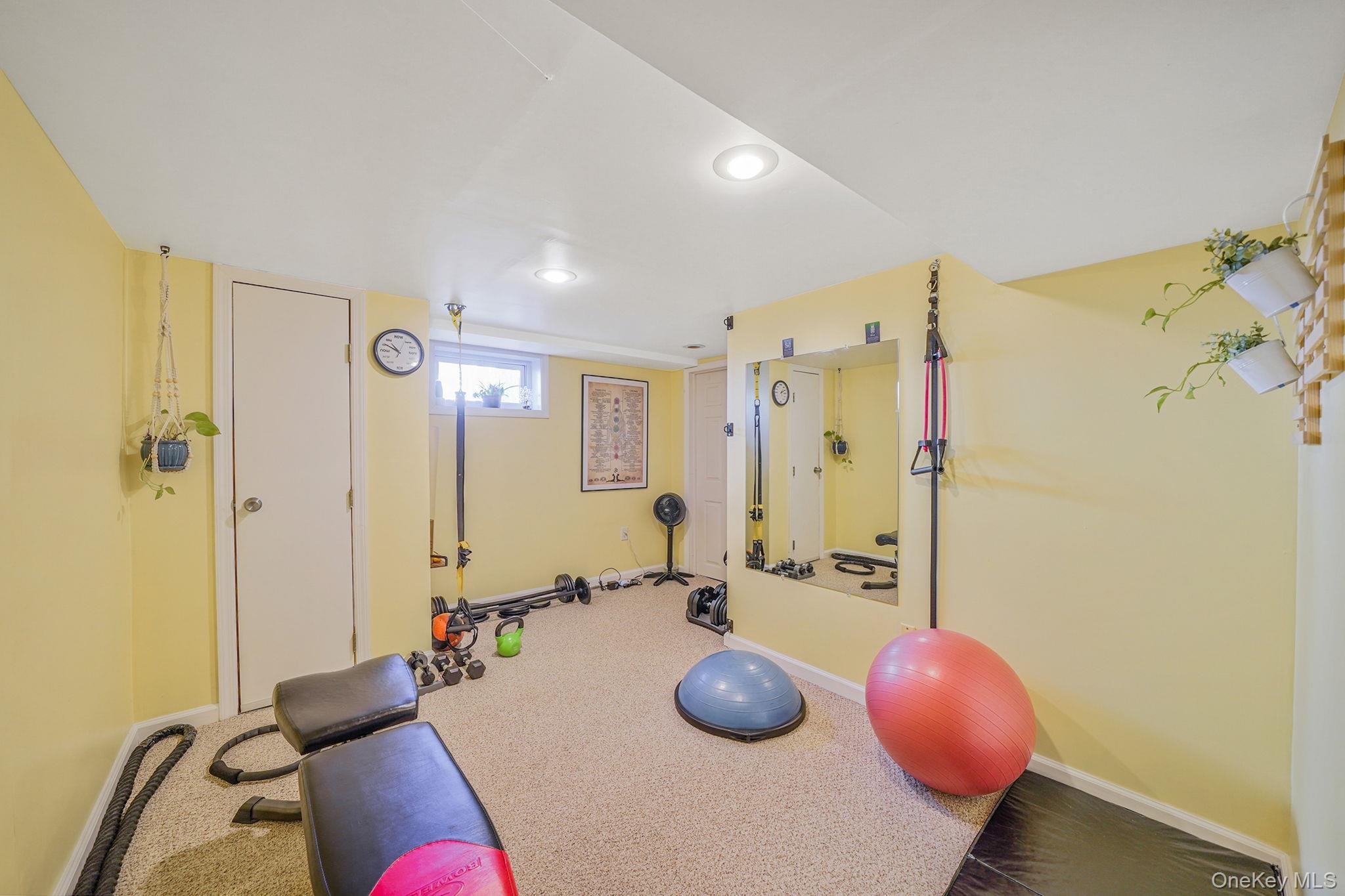 15 Penn Drive Smithtown Smithtown, NY 11787