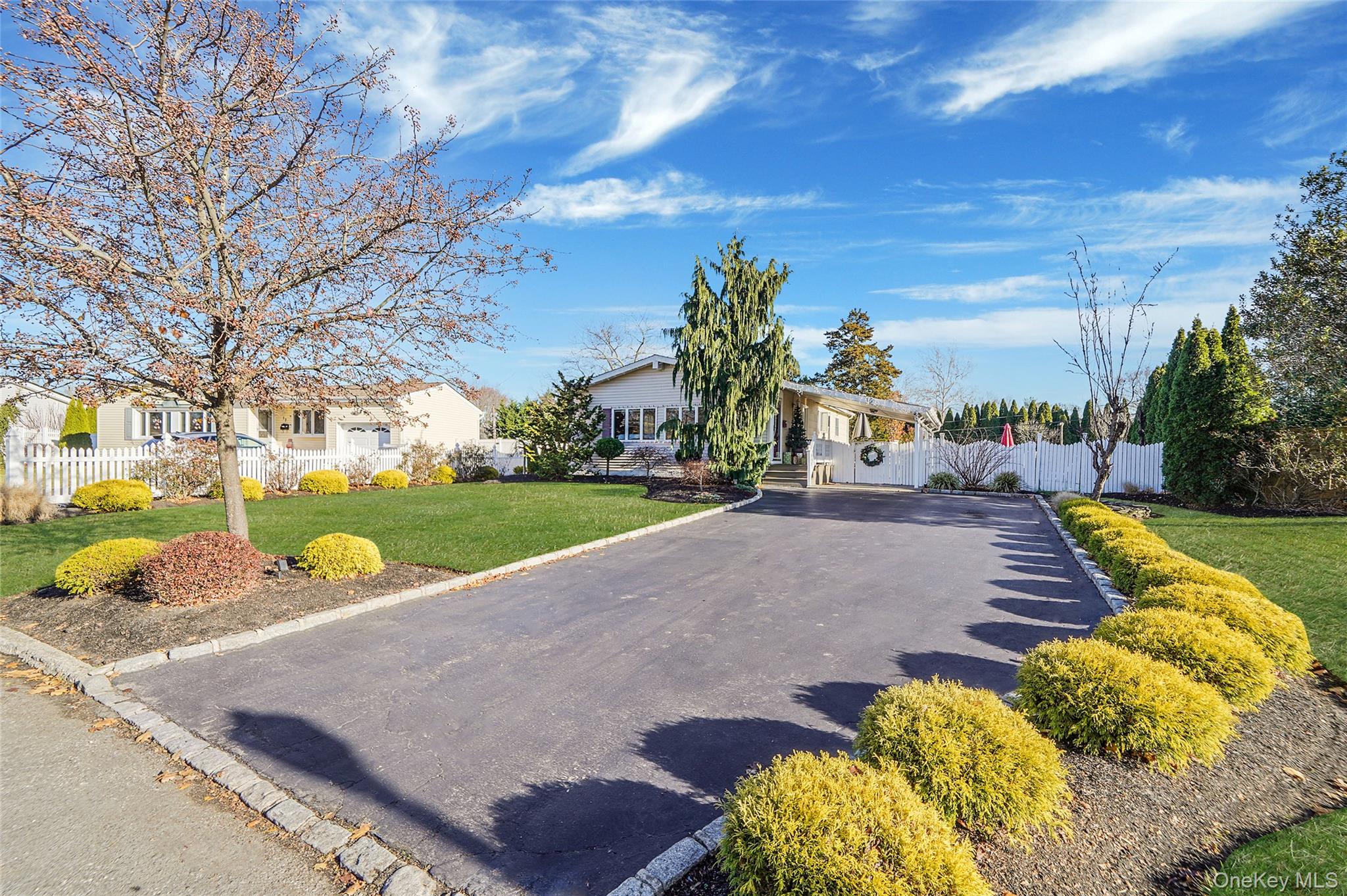 15 Penn Drive Smithtown Smithtown, NY 11787