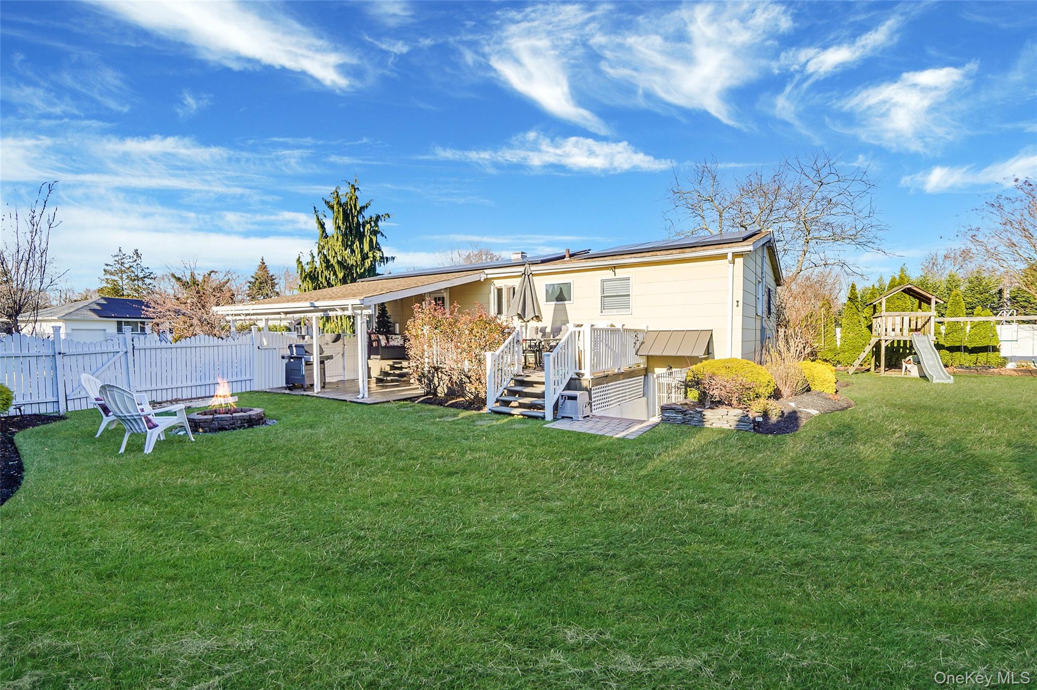 15 Penn Drive Smithtown Smithtown, NY 11787