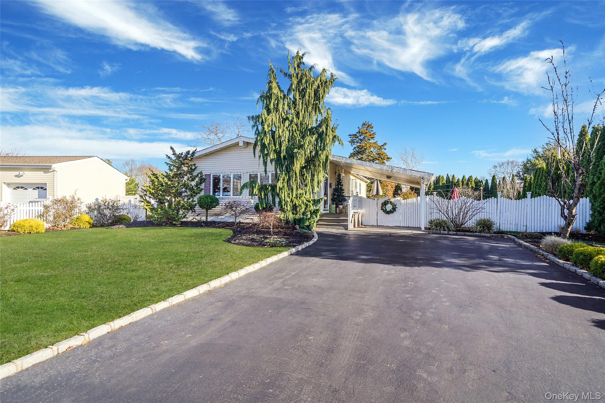 15 Penn Drive Smithtown Smithtown, NY 11787