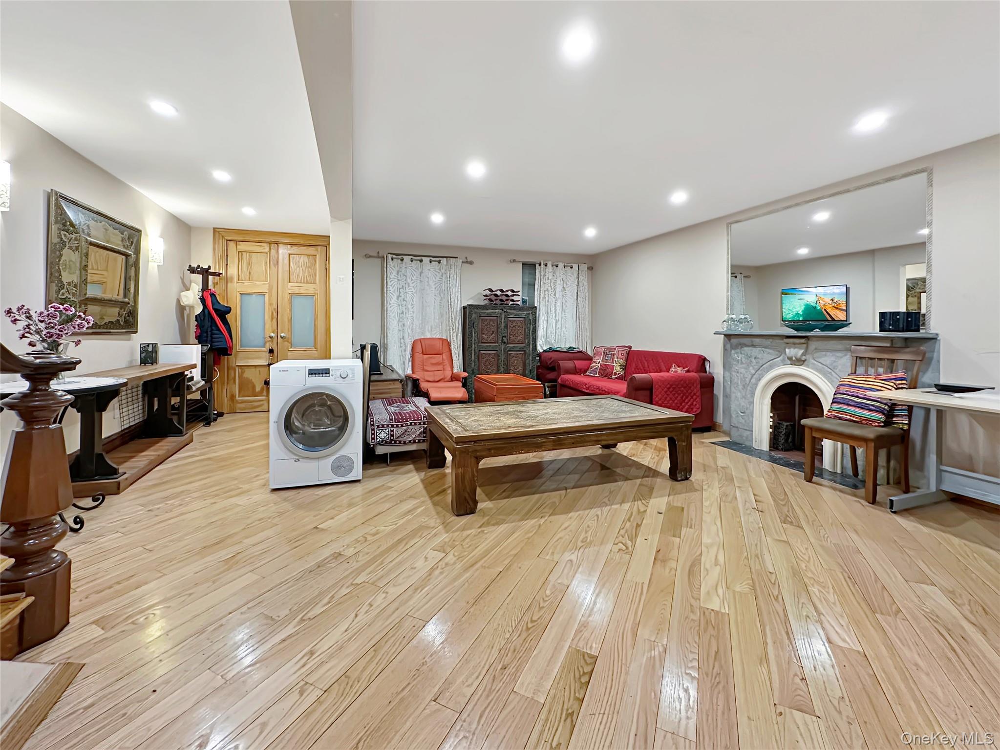 344 East 120th Street New York , NY 10035