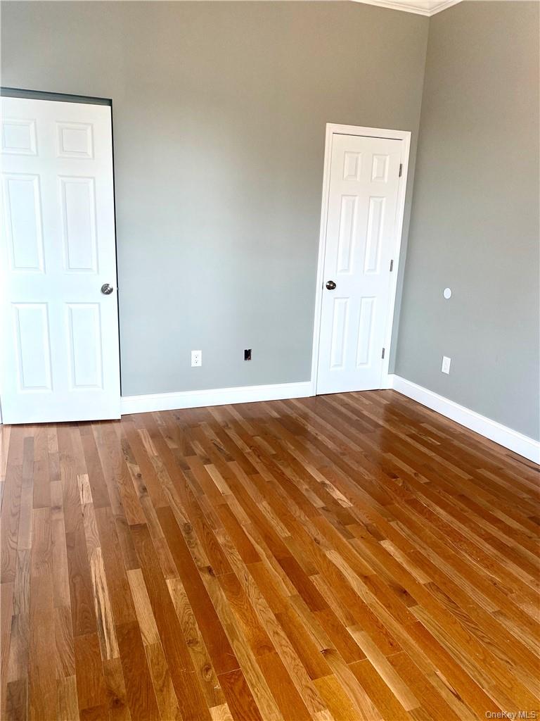 26 Courtland Street 2-R Out of NYC Middletown, NY 10940