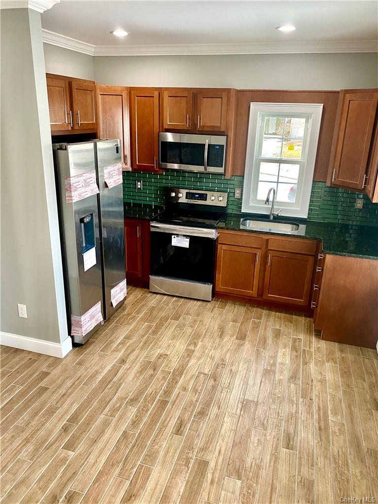 26 Courtland Street 2-R Out of NYC Middletown, NY 10940