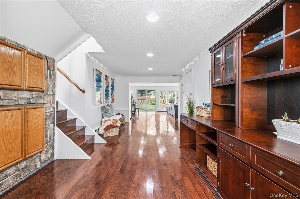 59 Hazelwood Drive Jericho Jericho, NY 11753