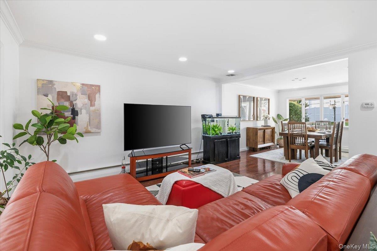 59 Hazelwood Drive Jericho Jericho, NY 11753