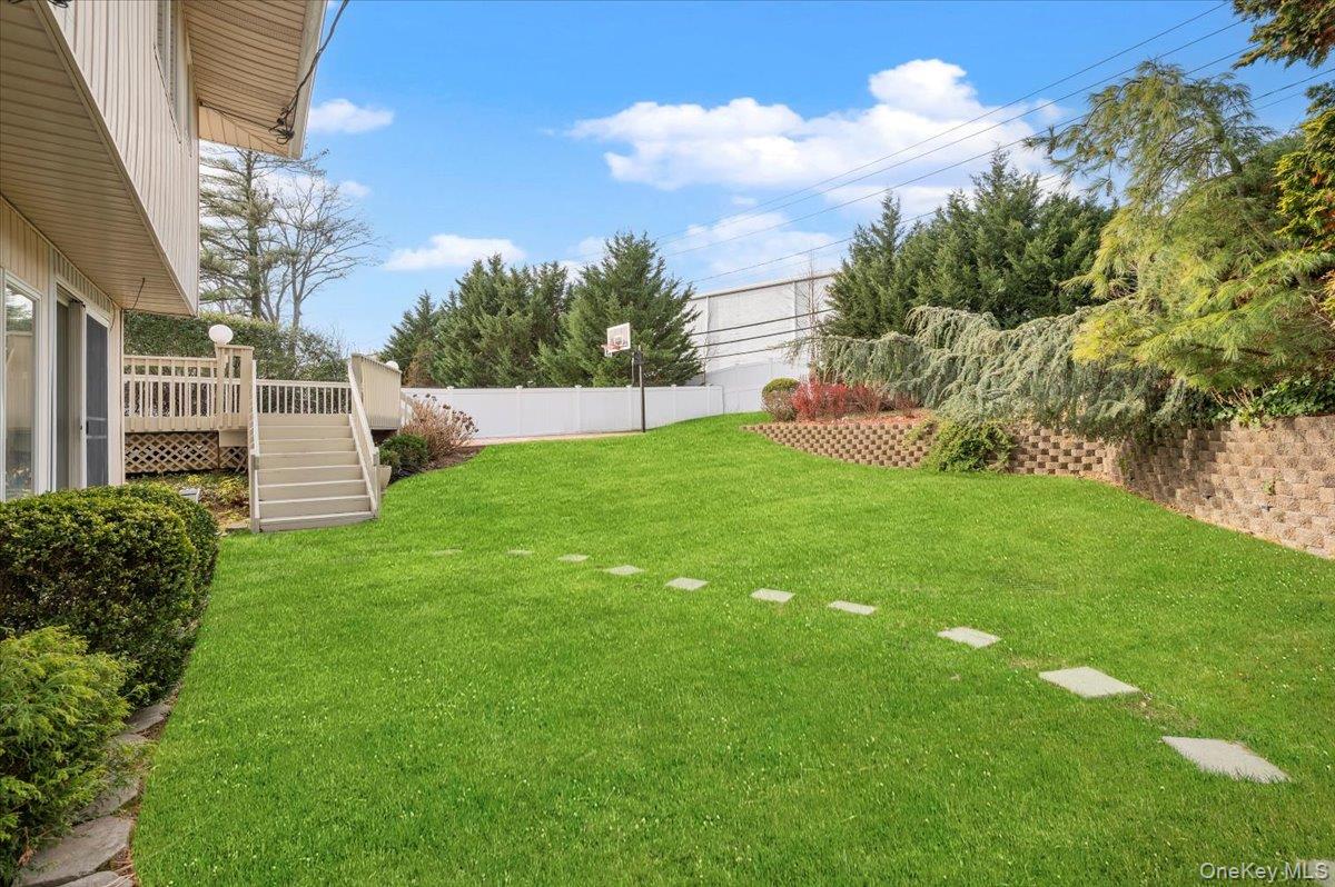 59 Hazelwood Drive Jericho Jericho, NY 11753