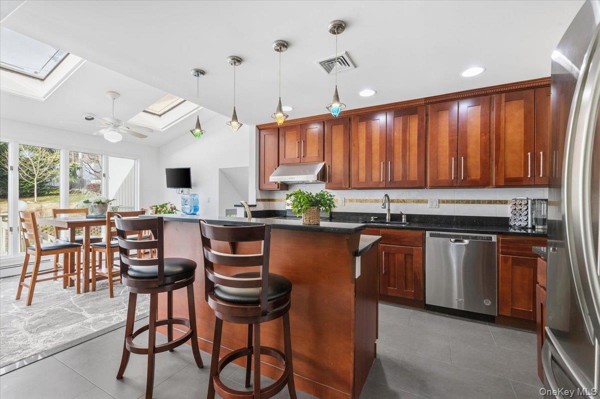 59 Hazelwood Drive Jericho Jericho, NY 11753