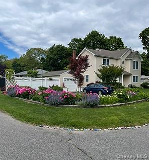 7 Maple Road Middle Island Middle Island, NY 11953