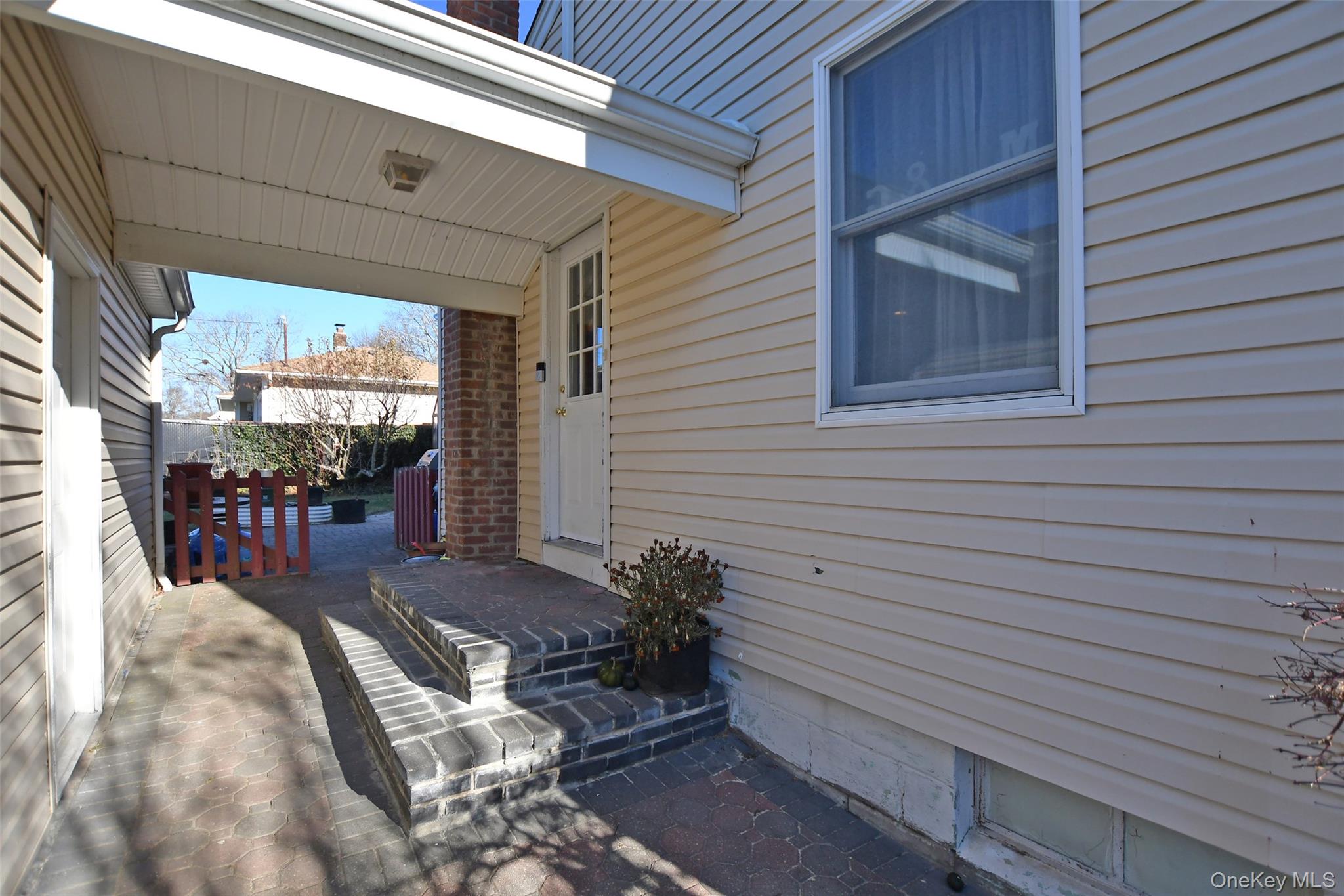 7 Maple Road Middle Island Middle Island, NY 11953