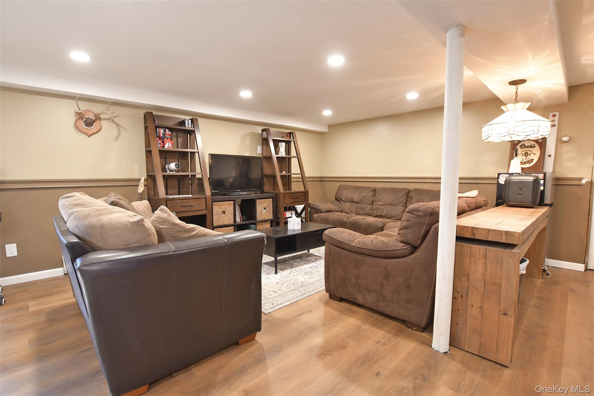 7 Maple Road Middle Island Middle Island, NY 11953