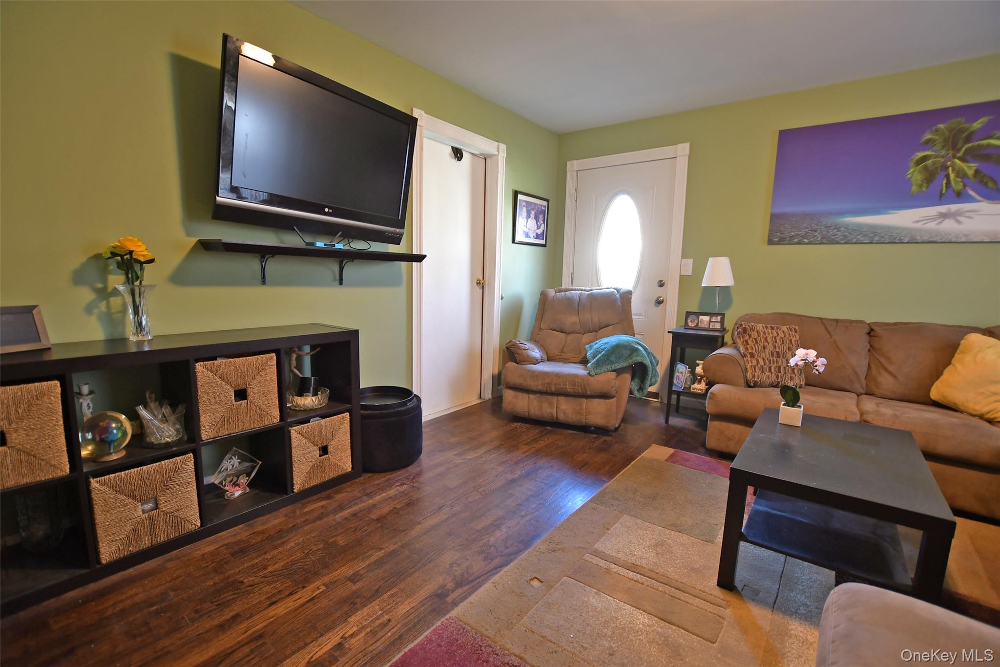 7 Maple Road Middle Island Middle Island, NY 11953