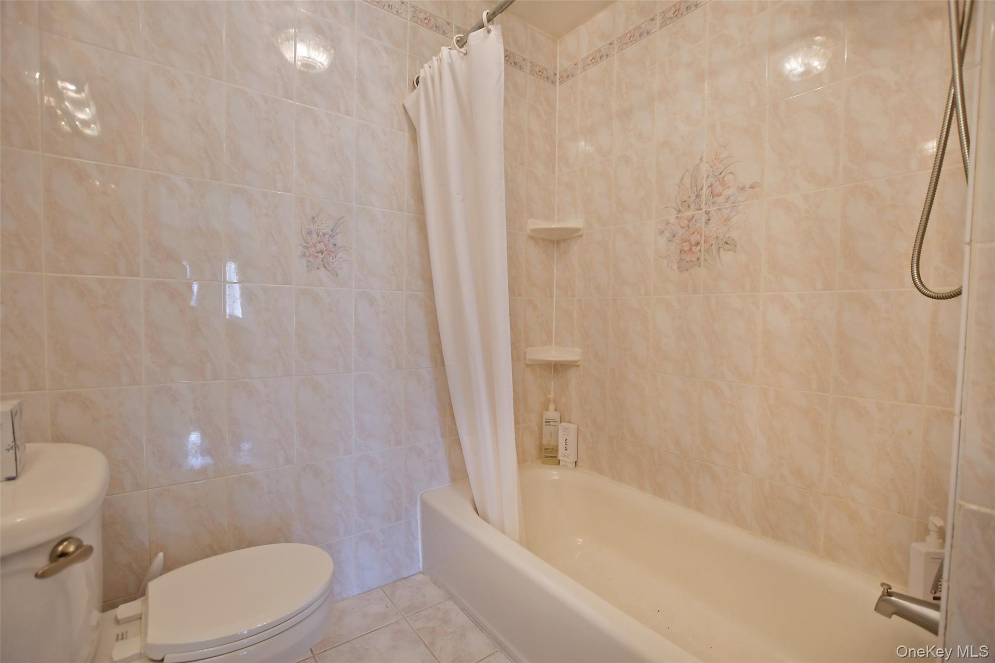 7 Maple Road Middle Island Middle Island, NY 11953